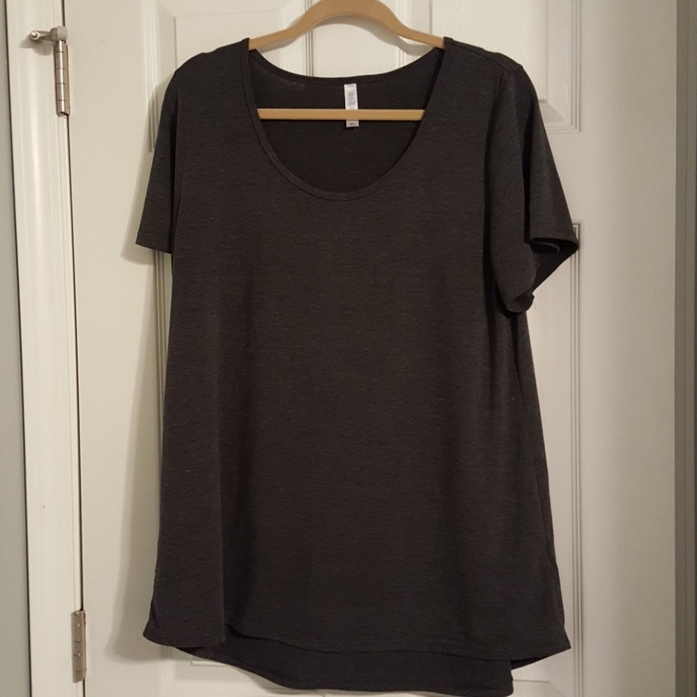 Lularoe Classic Tee